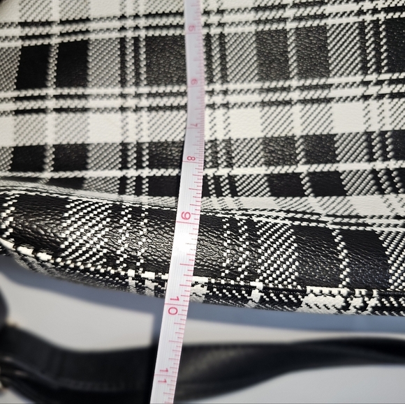 Iman Satchel Bag With Removable Strap - Picture 9 of 13